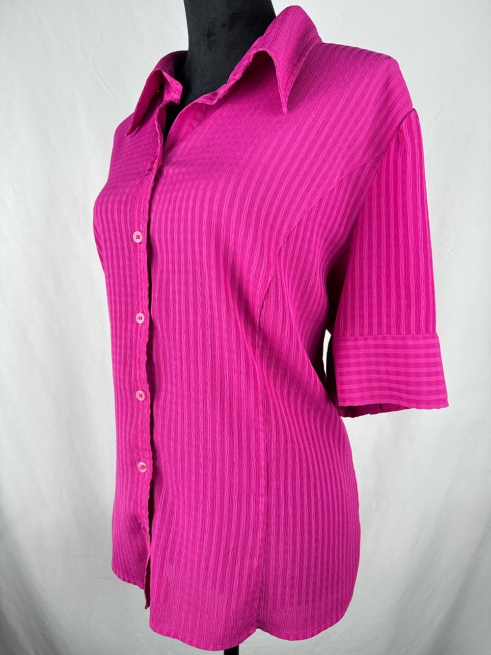 Sarah Bentley Bright Magenta Button-Front Collared Blouse - Picture 3 of 6
